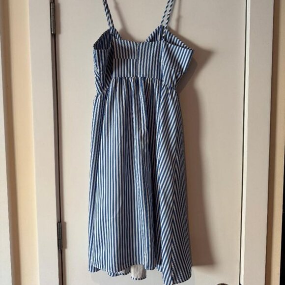 Avantlook Blue and White dress, Size Medium - Picture 5 of 6